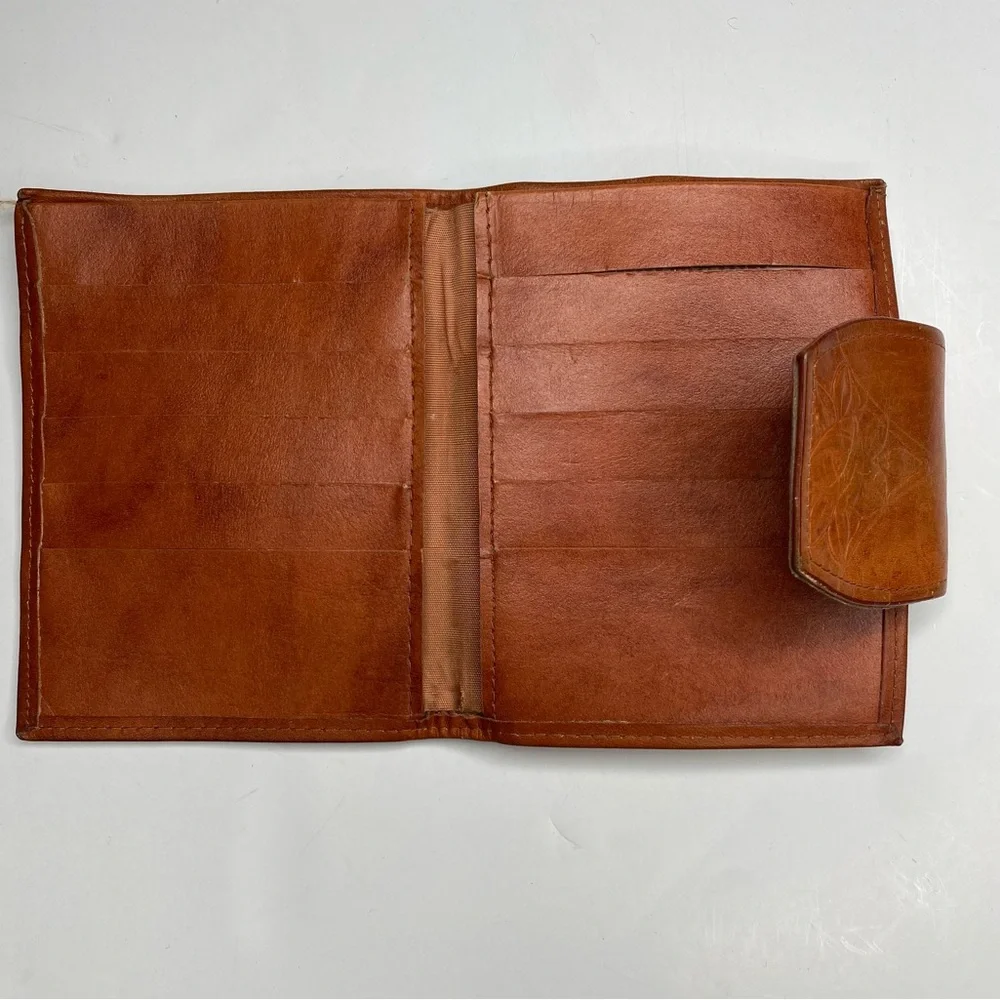 Vintage Rolfs Soft Brown Leather Embossed Tooled Wallet wKiss lock Coin Purse